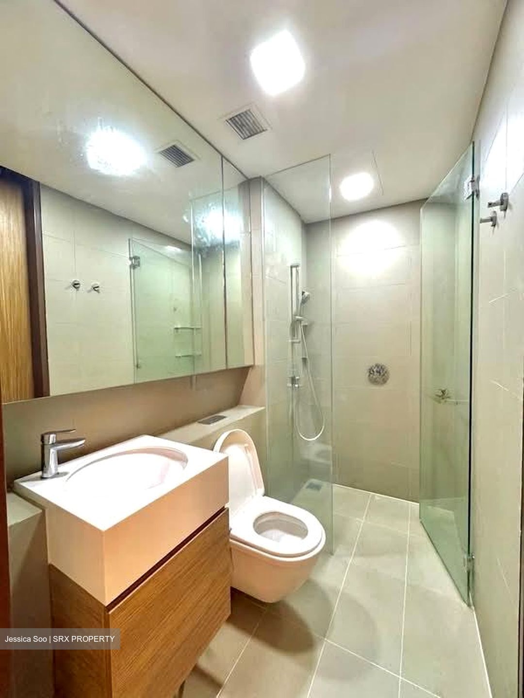 Echelon (D3), Condominium #587274761